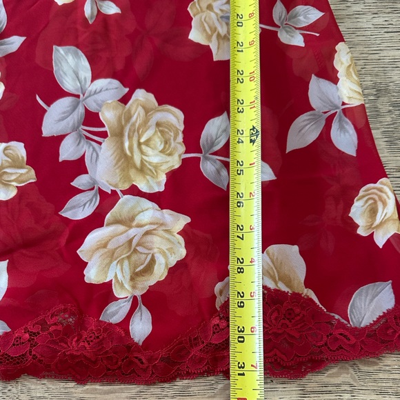 Victoria’s Secret Floral Lace Red négligée Slip lingerie Chemise Medium - Picture 14 of 16